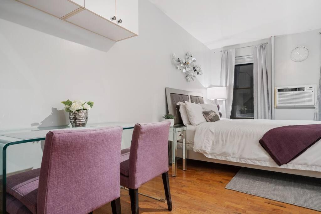 Studio Haven In Times Square & Nearby Restaurants New York Exterior photo