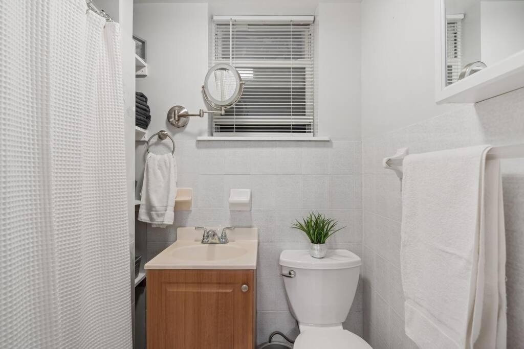 Studio Haven In Times Square & Nearby Restaurants New York Exterior photo
