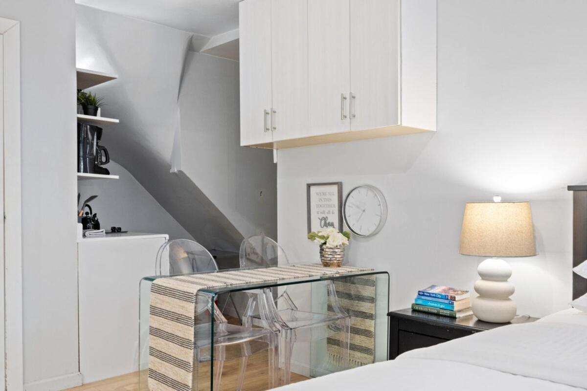Studio Haven In Times Square & Nearby Restaurants New York Exterior photo